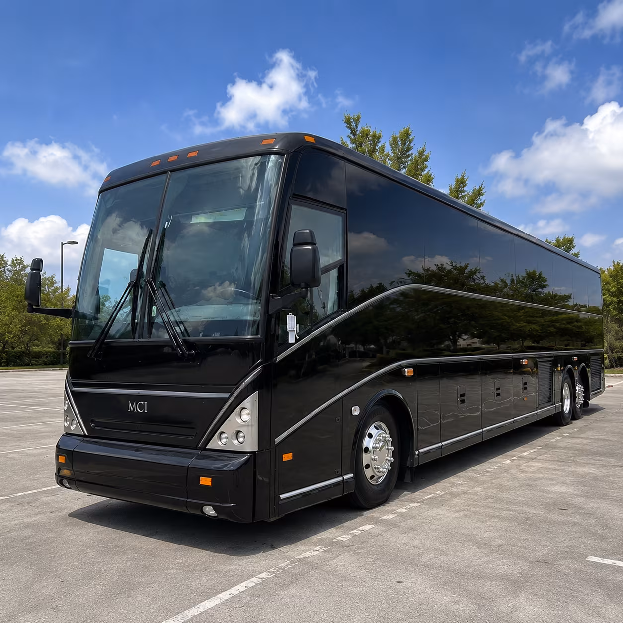 airport charter buses between rochester hills and detroit metro airport dtw