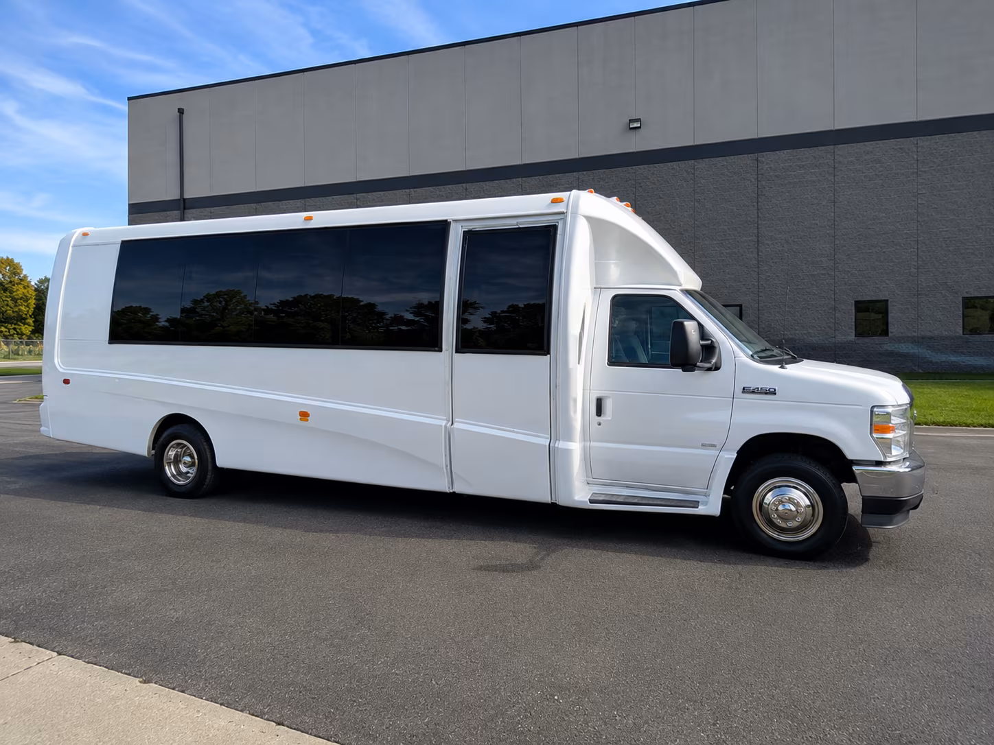 rochester hills employee transportation onboard seating